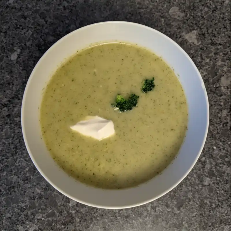 Zupa brokułowa